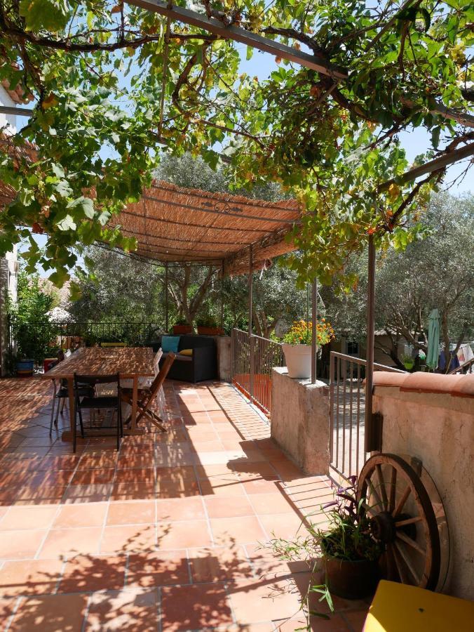Nature Hostel La Ciotat Bagian luar foto