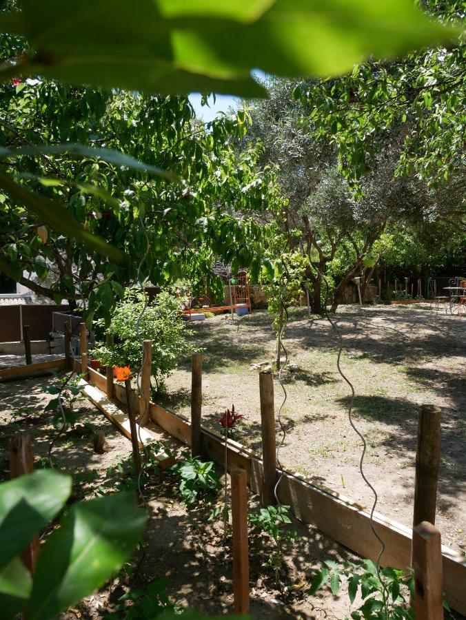 Nature Hostel La Ciotat Bagian luar foto