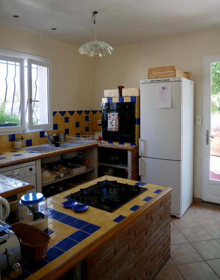 Nature Hostel La Ciotat Bagian luar foto